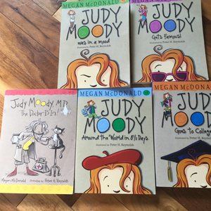 Judy Moody books lot of 5  #'s 1, 2, 5, 7, 8 all in good read condition USED